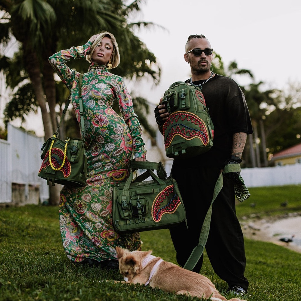 Authentic Sprayground WON'T STOP TILL THE TOP PET CARRIER NWT - Picture 12 of 12